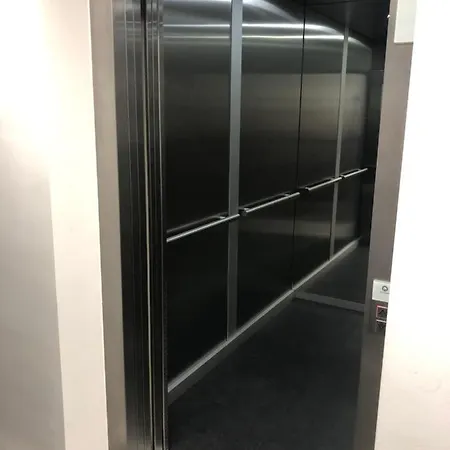 Apartment Black Pearl Deluxe